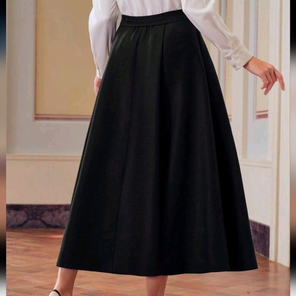 FAUX PEARL AND RHINESTONE BOW WAIST FLARE SKIRT - Picture 3 of 4